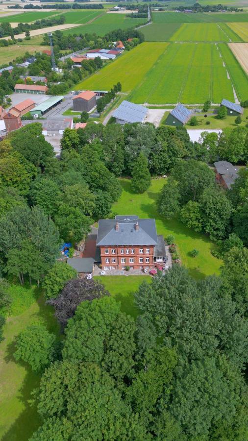 Haus Im Park Apartment Wesselburen Bagian luar foto