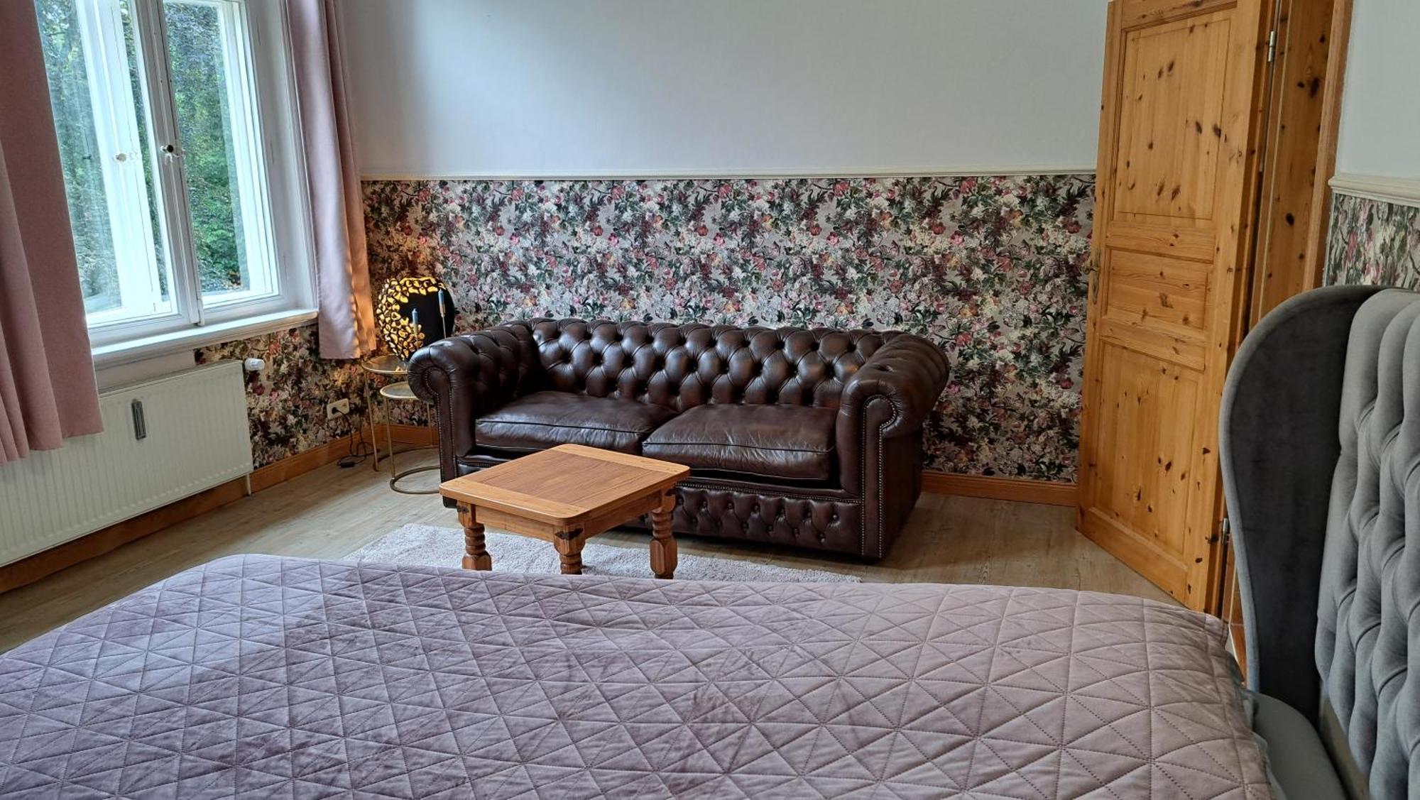 Haus Im Park Apartment Wesselburen Bagian luar foto